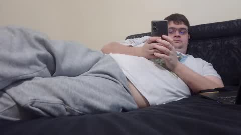 Snapshot of velyass chatting on 11-19-25, 07:14 Velyas online show from 11-19-25, 07:14