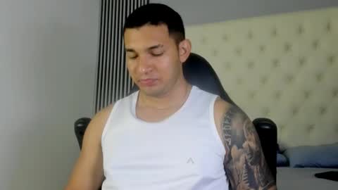 Snapshot of venedic__bull chatting on 01-11-26, 05:45 Venedic online show from 01-11-26, 05:45