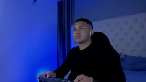 Snapshot of venedic__bull chatting on 01-13-26, 05:35 Venedic online show from 01-13-26, 05:35