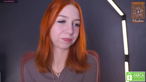 Venelopa online show from 12-22-25, 02:25