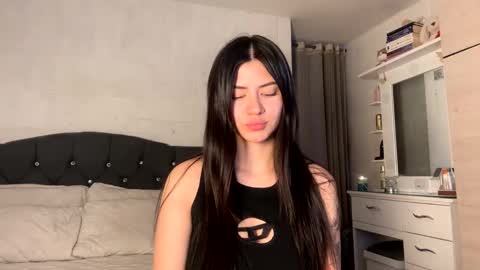 Snapshot of venus_art11 chatting on 12-19-24, 10:45 venus_art11 online show from 12-19-24, 10:45