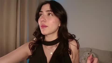 Snapshot of venus_art11 chatting on 11-11-25, 02:33 venus_art11 online show from 11-11-25, 02:33