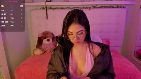 Snapshot of venus_blis chatting on 09-30-25, 02:22 Venus online show from 09-30-25, 02:22