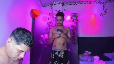 venus_boy2 online show from 11-22-25, 03:16