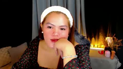 Snapshot of venus_colly chatting on 11-21-25, 02:10 I am Colly Your mystery girl online show from 11-21-25, 02:10