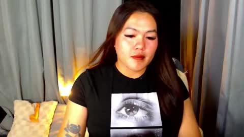 Snapshot of venus_colly chatting on 04-09-26, 06:19 I am Colly Your mystery girl online show from 04-09-26, 06:19