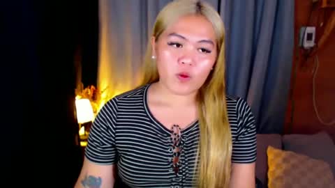 I am Colly Your mystery girl online show from 06-21-26, 01:13