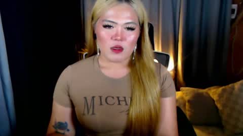 I am Colly Your mystery girl online show from 07-17-26, 04:45