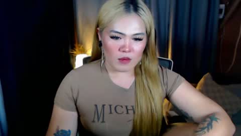 I am Colly Your mystery girl online show from 07-18-26, 04:49