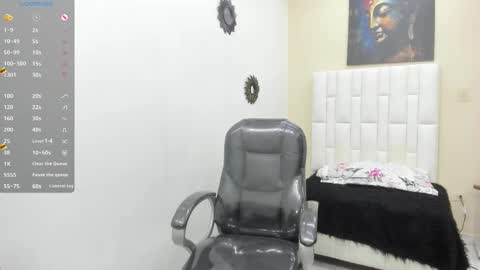 Venus Cortez  online show from 11-08-25, 06:07