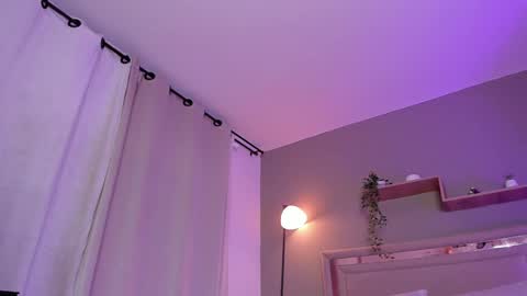 Snapshot of venus_reid chatting on 01-30-25, 03:22 venus_reid online show from 01-30-25, 03:22