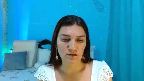 Snapshot of venus_swet chatting on 02-09-25, 02:38 Catalina online show from 02-09-25, 02:38