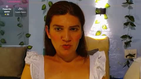 Snapshot of venus_swet chatting on 07-11-26, 01:52 Catalina online show from 07-11-26, 01:52