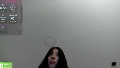 Snapshot of venus_velez chatting on 06-30-26, 11:55 Venus online show from 06-30-26, 11:55