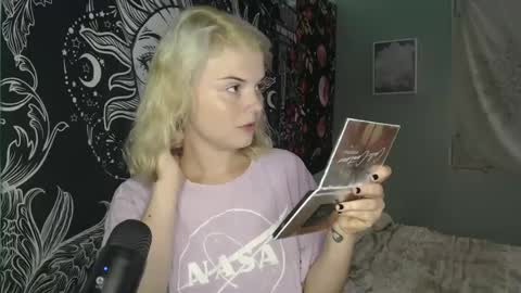 Snapshot of venusastar chatting on 10-03-25, 02:47 Miss Venus online show from 10-03-25, 02:47