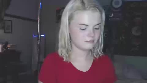 Snapshot of venusastar chatting on 10-15-25, 11:16 Miss Venus online show from 10-15-25, 11:16