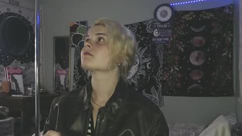 Snapshot of venusastar chatting on 10-30-25, 01:12 Miss Venus online show from 10-30-25, 01:12