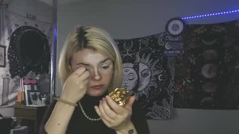 Snapshot of venusastar chatting on 11-12-25, 04:40 Miss Venus online show from 11-12-25, 04:40