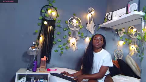 Venus online show from 02-24-25, 10:03