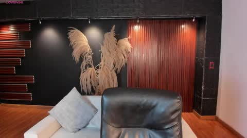 Venus Cooper Everyday From 1400 to 2200 Col Time online show from 03-16-26, 06:12