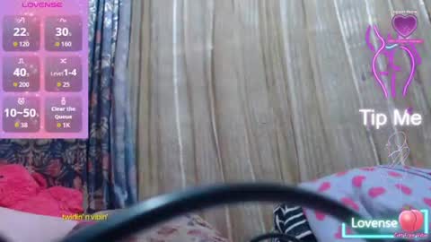 venuslovelatina online show from 07-08-26, 01:04