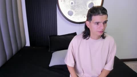 Snapshot of venuss09 chatting on 10-10-25, 09:25 venuss09 online show from 10-10-25, 09:25