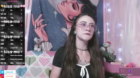 Snapshot of venuzxx chatting on 12-11-24, 12:44 . . online show from 12-11-24, 12:44