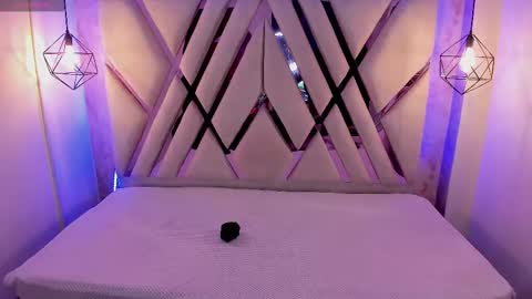 Domelipa  online show from 02-21-25, 12:06