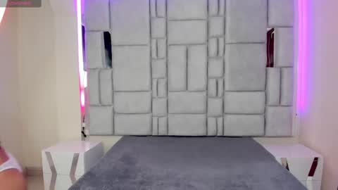 Domelipa  online show from 03-07-25, 06:54