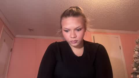 Snapshot of veranikimi chatting on 07-13-26, 11:35 veranikimi online show from 07-13-26, 11:35