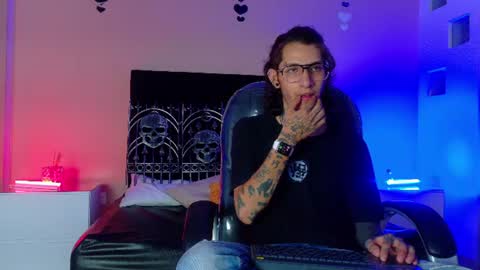 vergil_noir online show from 07-11-26, 04:15