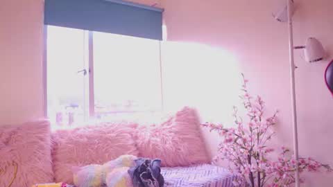 vero_bloomx online show from 07-15-26, 12:10