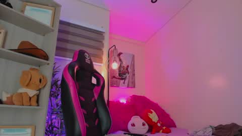 vero_bloomx online show from 07-16-26, 12:22