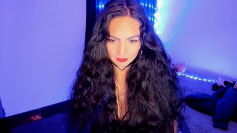 Snapshot of vero_jhonson chatting on 12-18-24, 05:04 karolina online show from 12-18-24, 05:04