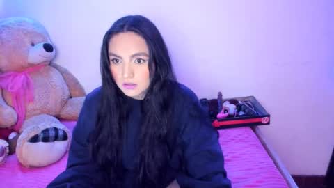 Snapshot of vero_jhonson chatting on 01-02-25, 03:37 karolina online show from 01-02-25, 03:37