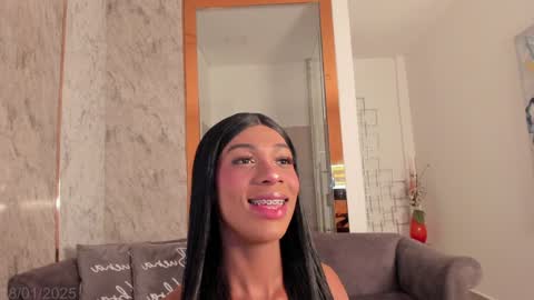 Snapshot of vero_lodge chatting on 01-18-25, 01:18 veronica online show from 01-18-25, 01:18