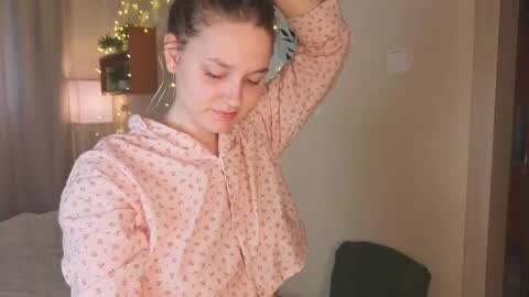 Snapshot of verocat chatting on 10-09-25, 06:33 Veronica online show from 10-09-25, 06:33