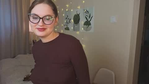 Veronica online show from 11-19-25, 10:15