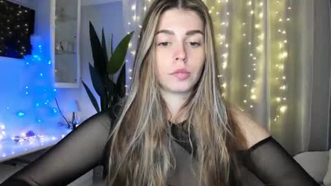 Lolitalolz online show from 12-29-24, 11:29