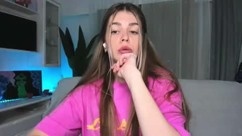 Lolitalolz online show from 01-21-25, 11:34