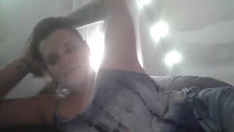 Snapshot of veronica90210 chatting on 11-10-25, 02:05 veronica90210 online show from 11-10-25, 02:05