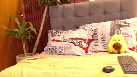 VERONICA online show from 02-20-26, 03:01