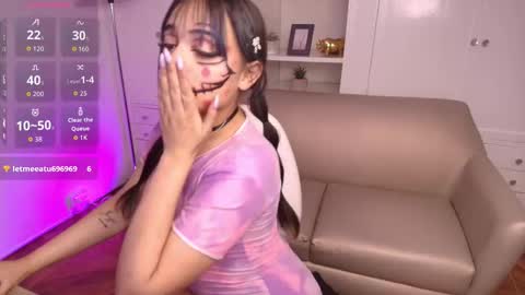 Snapshot of veronica_lax chatting on 10-31-25, 06:31 Veronica online show from 10-31-25, 06:31