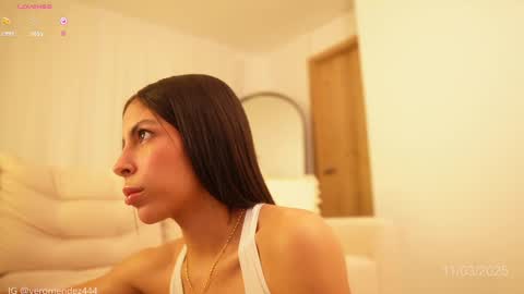 Veronica online show from 03-11-25, 11:33