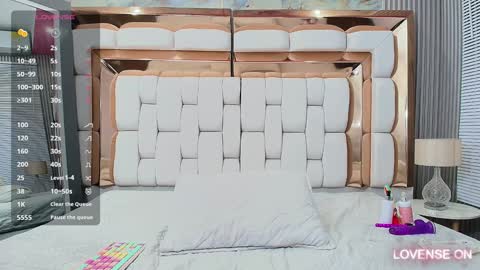 Veronica online show from 01-03-25, 03:22