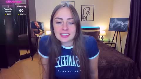 Snapshot of veronicafreman chatting on 12-10-24, 08:51 Veronica online show from 12-10-24, 08:51