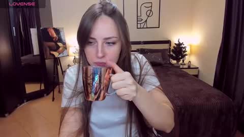 Snapshot of veronicafreman chatting on 01-03-25, 08:43 Veronica online show from 01-03-25, 08:43