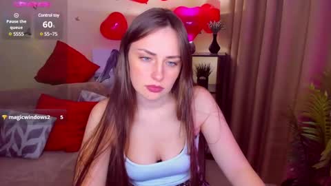 Snapshot of veronicafreman chatting on 02-10-25, 01:11 Veronica online show from 02-10-25, 01:11