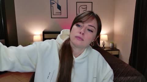 Snapshot of veronicafreman chatting on 09-19-25, 05:53 Veronica online show from 09-19-25, 05:53