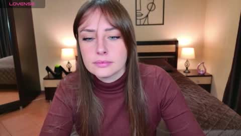 Snapshot of veronicafreman chatting on 10-14-25, 04:57 Veronica online show from 10-14-25, 04:57